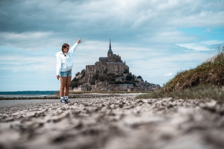 7 Best Normandy Bus Tours To Paris