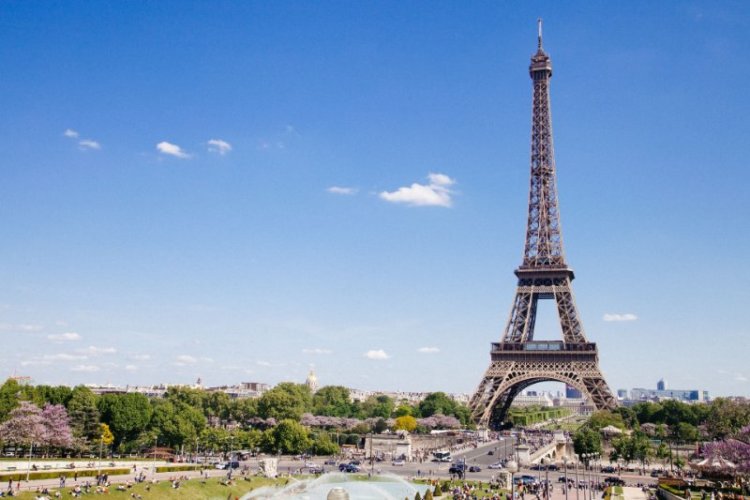 5 Best Paris Double-Decker Bus Tours
