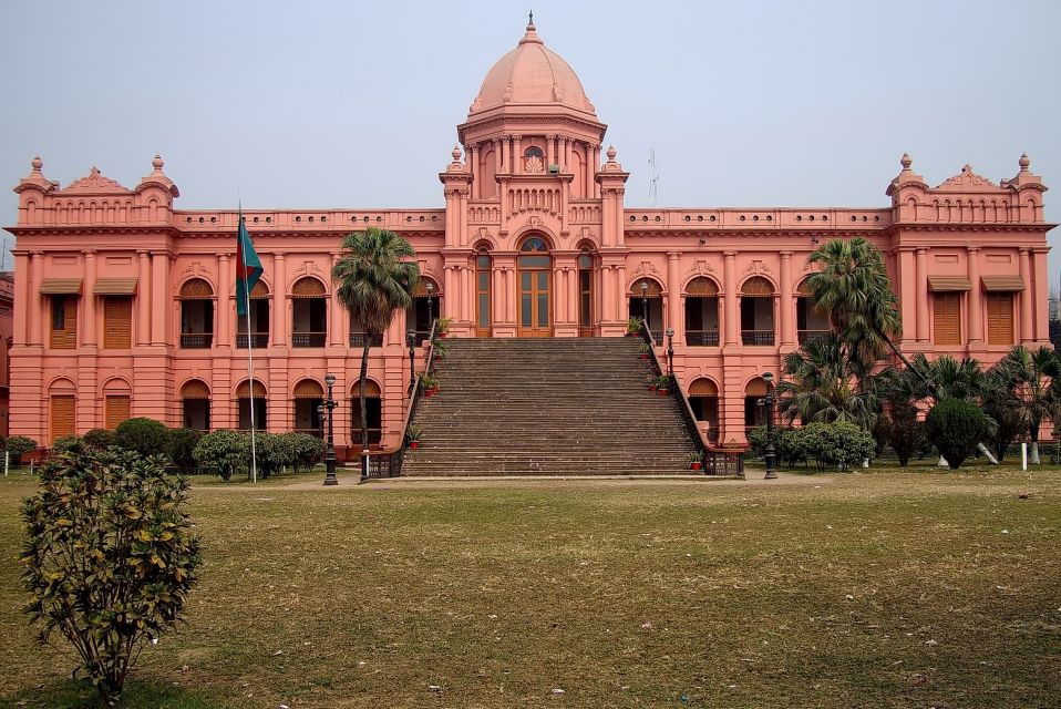 Dhaka: Full-Day City Tour of Old & New Dhaka