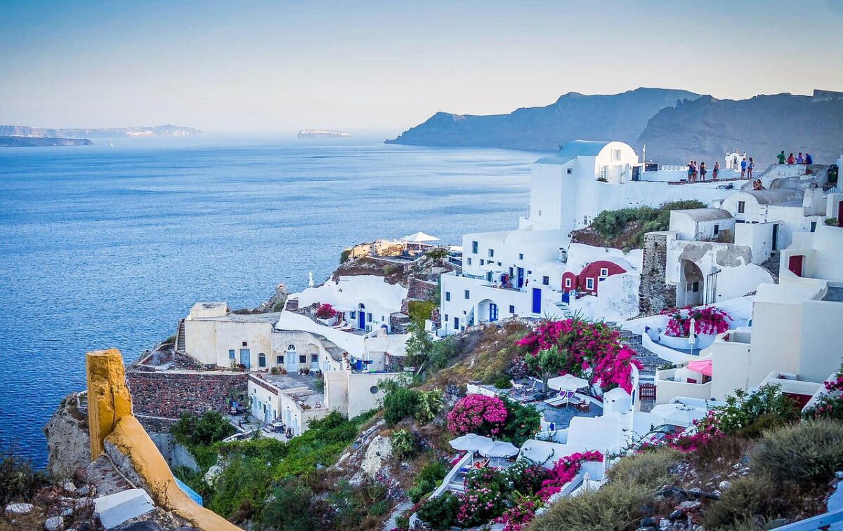 How to Get Around Santorini: 7 Proven Ways to Explore Stress-Free