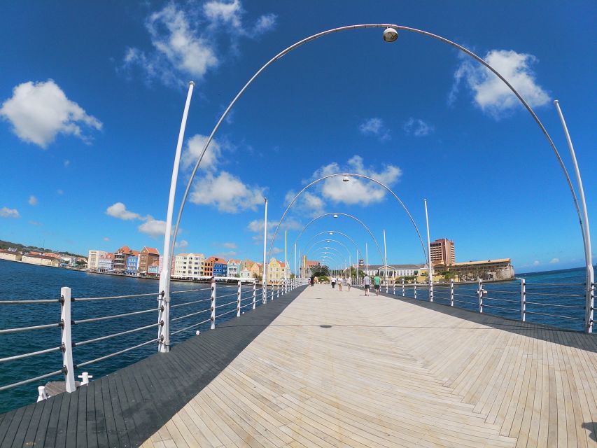 Willemstad: Punda Shops and Kokomo Beach City Tour