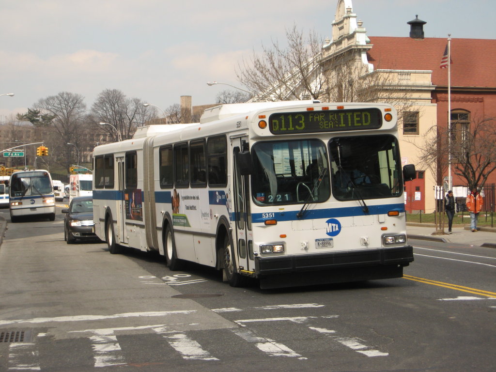 Q3 Bus on the move